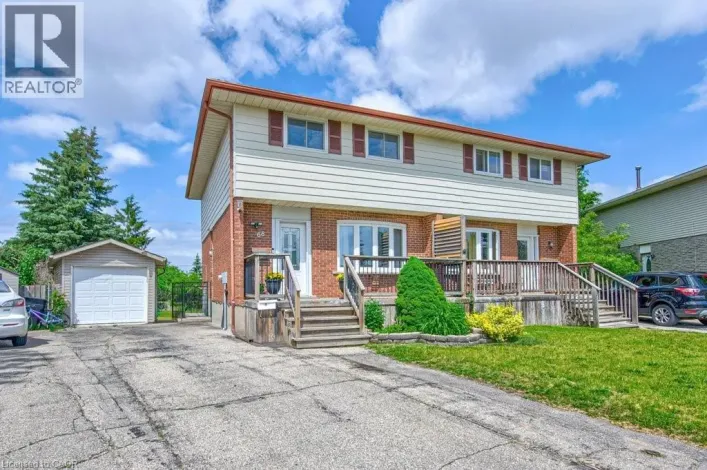 68 THE COUNTRY Way, Kitchener