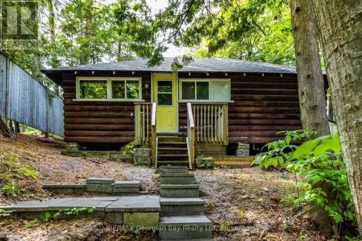 68 TINY BEACHES ROAD S, Tiny