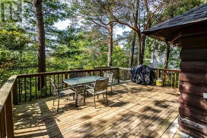 68 TINY BEACHES ROAD S, Tiny