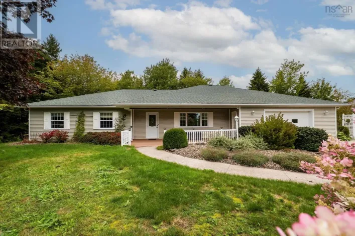 68 Two Rivers Drive, Mineville