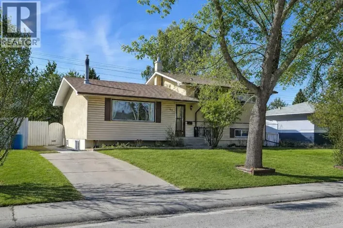 68 West Glen Crescent SW, Calgary