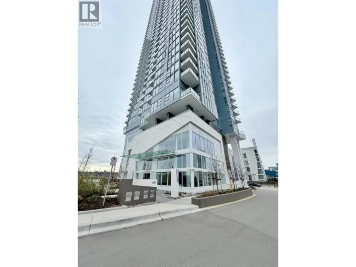 680 QUAYSIDE DRIVE, New Westminster