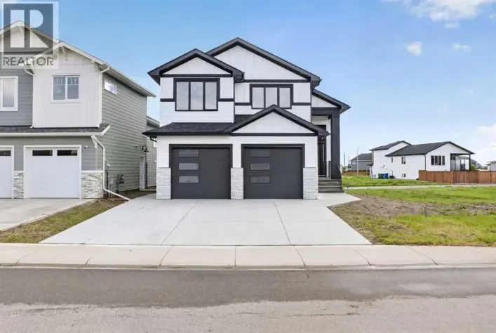 680 Sixmile Crescent S, Lethbridge