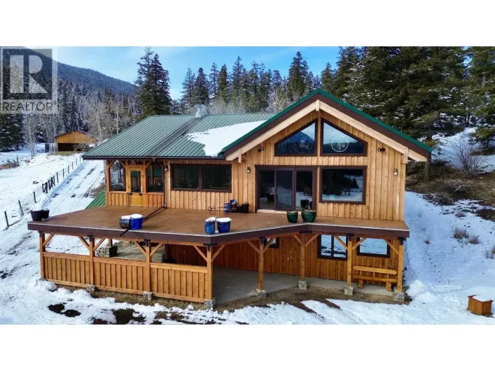 6802 TATLAYOKO ROAD, Chilcotin