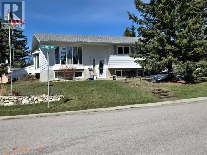 6803 Dalmeny Gate NW, Calgary