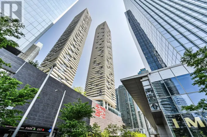 6805 - 88 HARBOUR STREET, Toronto