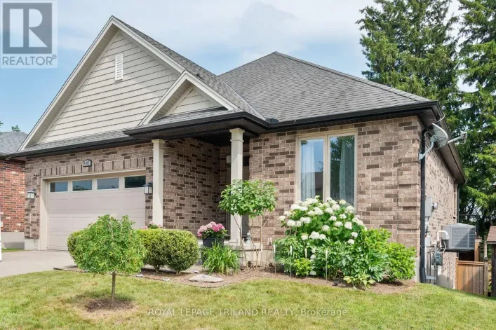 681 BENNETT CRESCENT, Strathroy-Caradoc