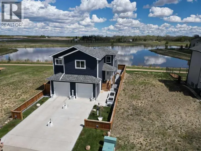 6812 50 Avenue, Camrose