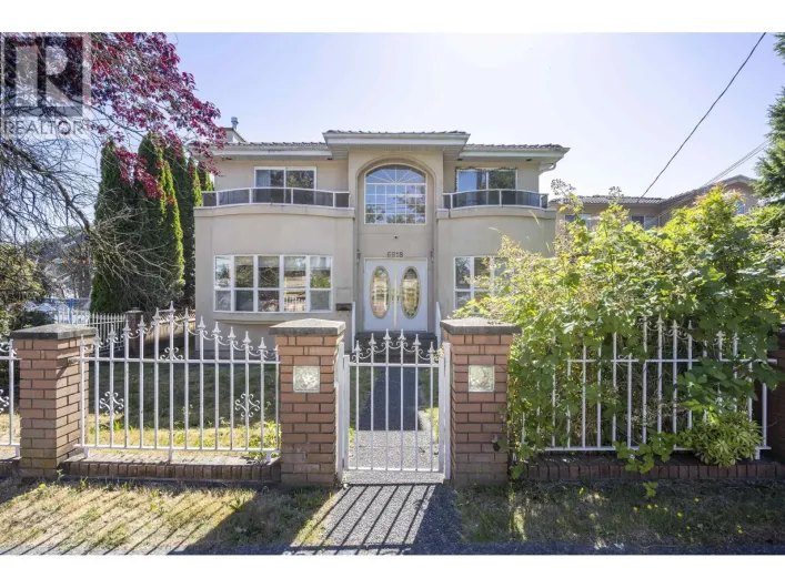 6818 GILLEY AVENUE, Burnaby