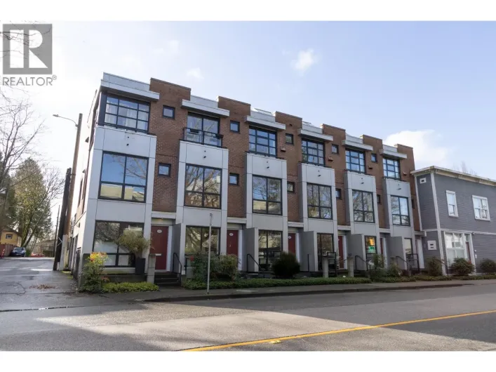 682 W 16TH AVENUE, Vancouver