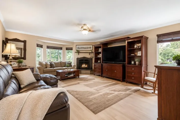6828 144 STREET, Surrey