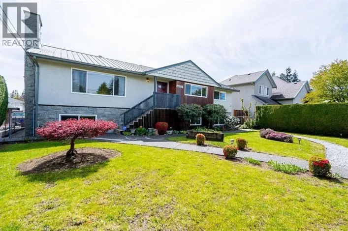 6830 CURTIS STREET, Burnaby