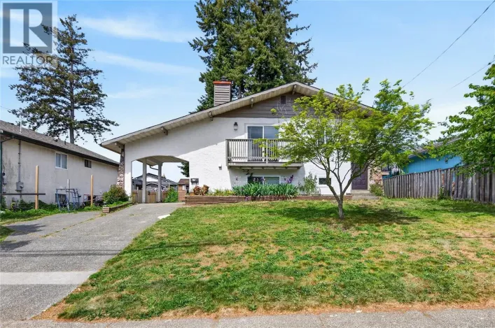 684 Robron Rd, Campbell River