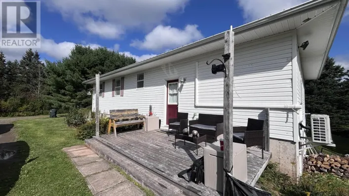 684 WEST NORTH RIVER Road, North River