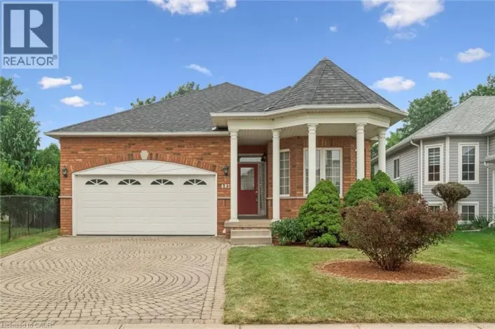 685 LANGLAW Drive, Cambridge