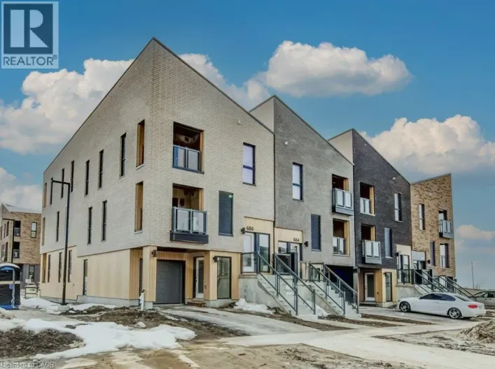 686 BENNINGER Drive, Kitchener