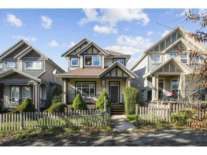 6865 196TH STREET, Surrey