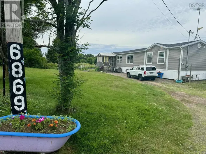 6869 Highway 2, Bass River