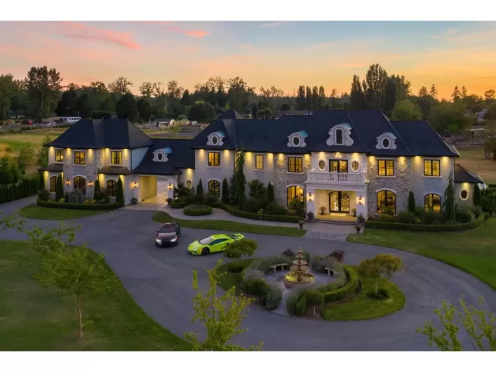 687 204 STREET, Langley