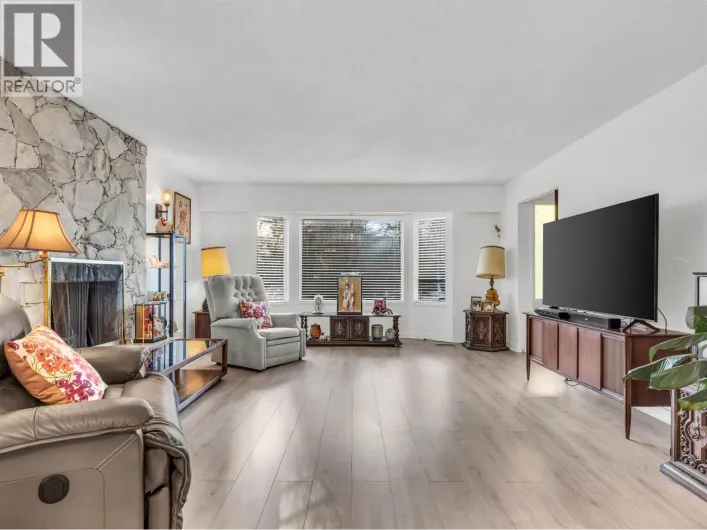 6870 6TH STREET, Burnaby