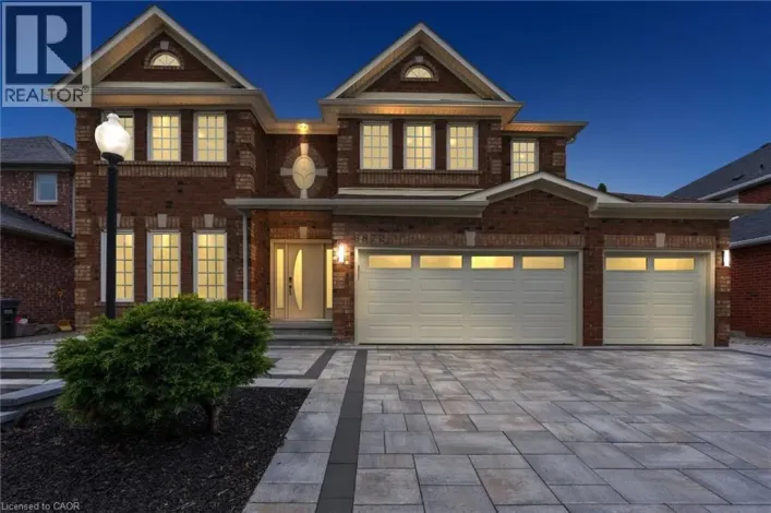 6872 ROUND LEAF Court, Mississauga
