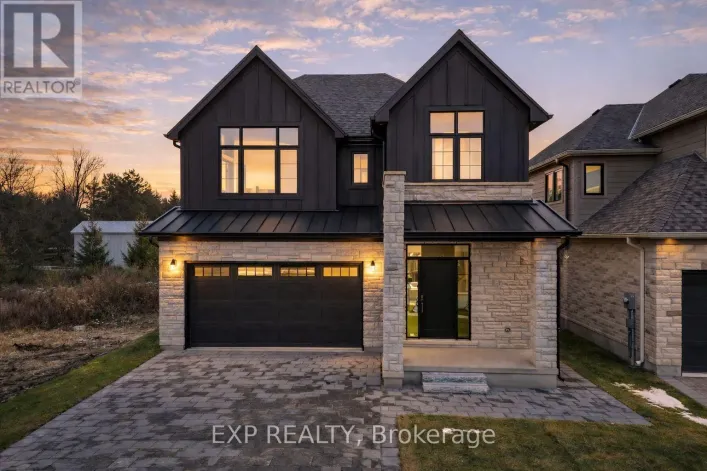 6875 HEATHWOODS AVENUE, London South