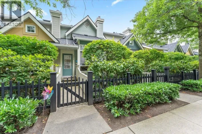 6878 VILLAGE GREEN, Burnaby