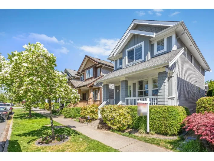 6880 190 STREET, Surrey