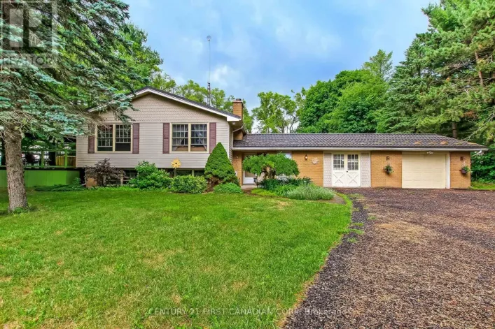 House for sale: 6892 CENTURY DRIVE, Strathroy-Caradoc