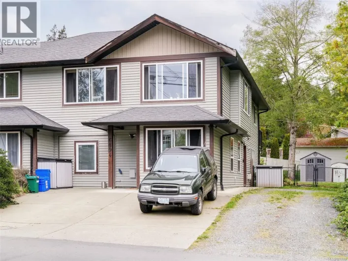 6894 Beaton Rd, Sooke