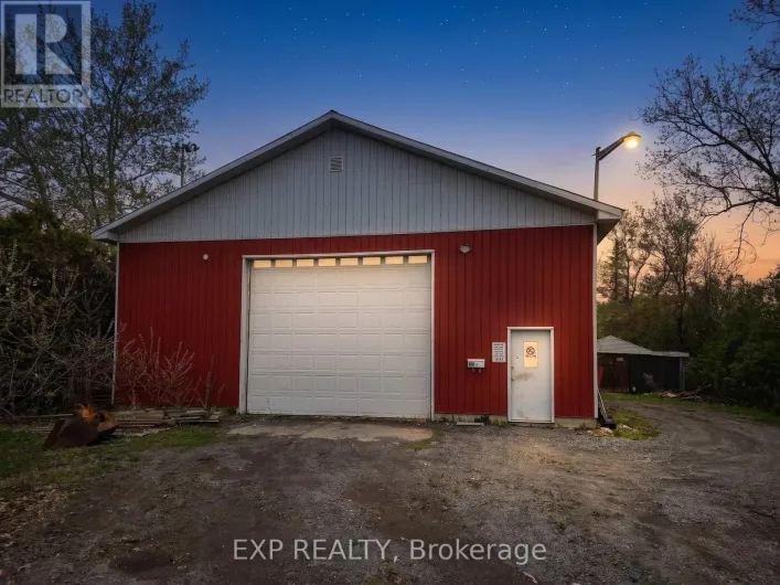 689-697 MAIN STREET E, Hawkesbury