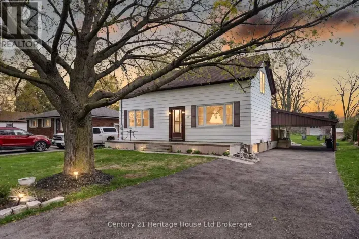 69 BEE STREET, Woodstock