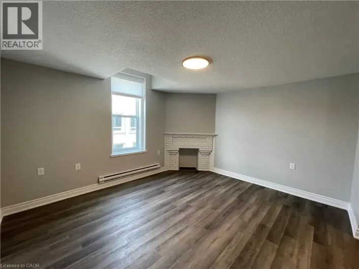 69 EAST MAIN Street Unit# 204, Welland