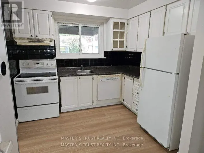 69 GROVE PARK CRESCENT, Toronto