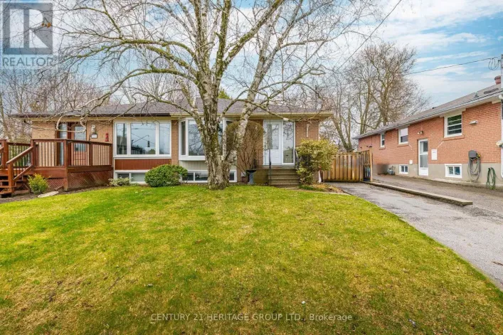 69 LINDSAY AVENUE, Newmarket