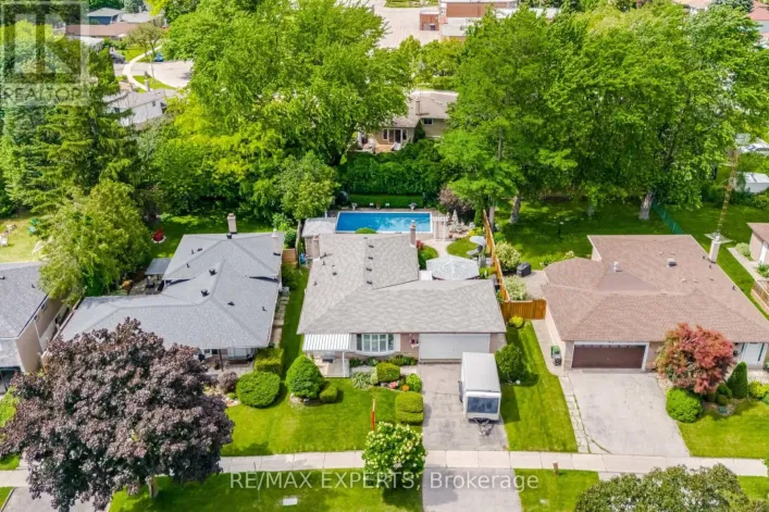 69 OAKMEADOW BOULEVARD, Toronto