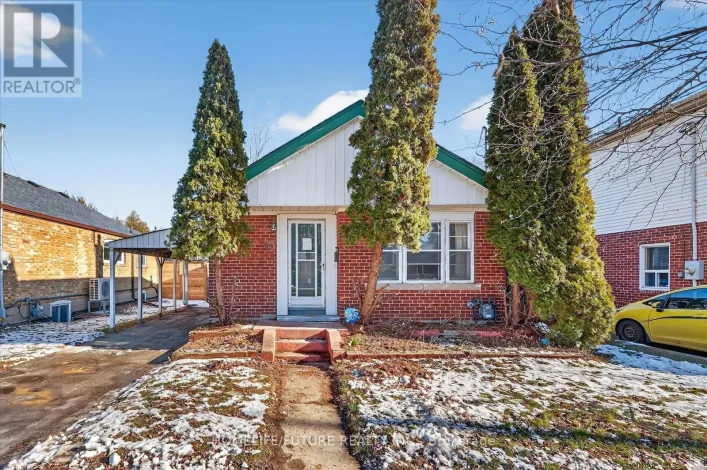 69 PRESLEY AVENUE, Toronto