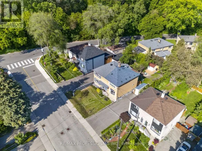 69 SKYLARK ROAD, Toronto