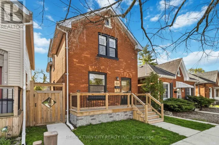 69 ST PAUL AVENUE, Brantford