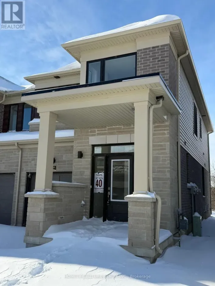 69 WATTS MEWS, Kawartha Lakes