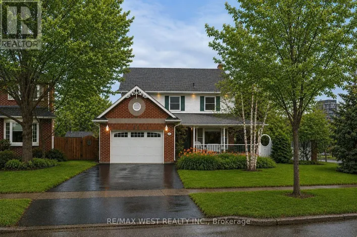 690 ROBERTSON CRESCENT, Milton