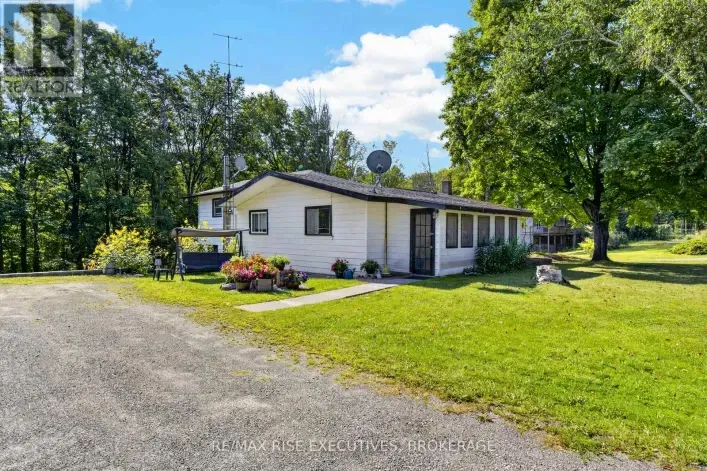 6900 PERTH ROAD, South Frontenac