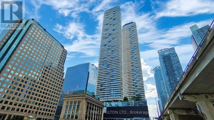 Apartment for sale: 6901 - 100 HARBOUR STREET, Toronto