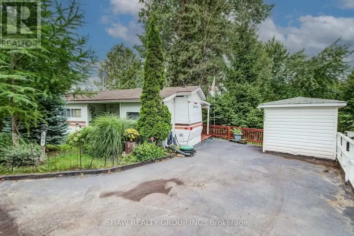 691 OAK CRESCENT, Centre Wellington