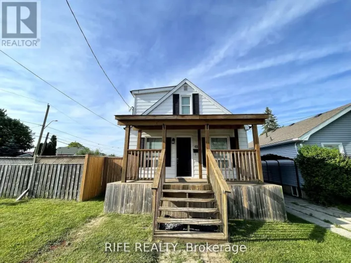 691 RENNIE STREET, Hamilton