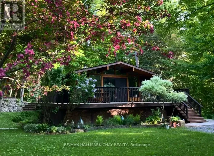 691 RUE LAFONTAINE ROAD W, Tiny