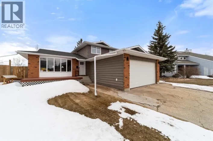 6911 42 Avenue, Camrose