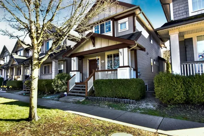 6914 190 STREET, Surrey