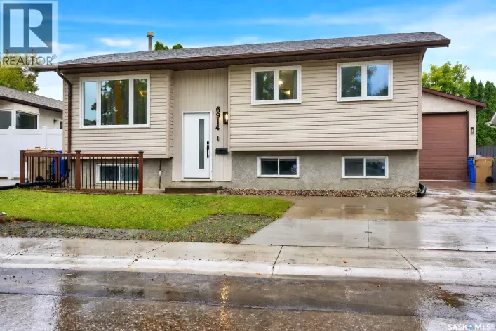 House for sale: 6914 Whelan DRIVE, Regina