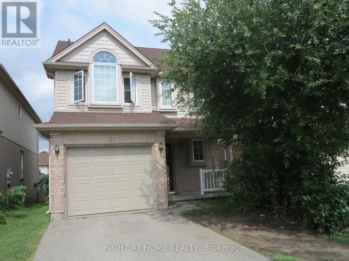 692 OAKCROSSING ROAD, London North